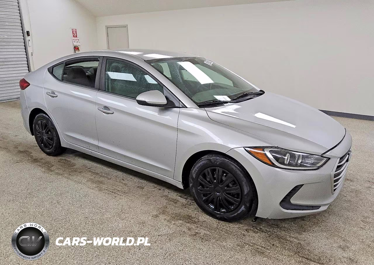 2018 Hyundai Elantra Se VIN:5NPD74LF2JH275863 - 4
