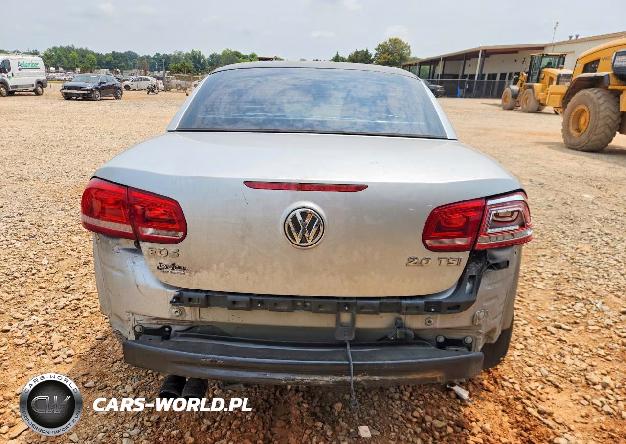 2015 Volkswagen Eos Komfort VIN:WVWBW8AHXFV002621 - 6