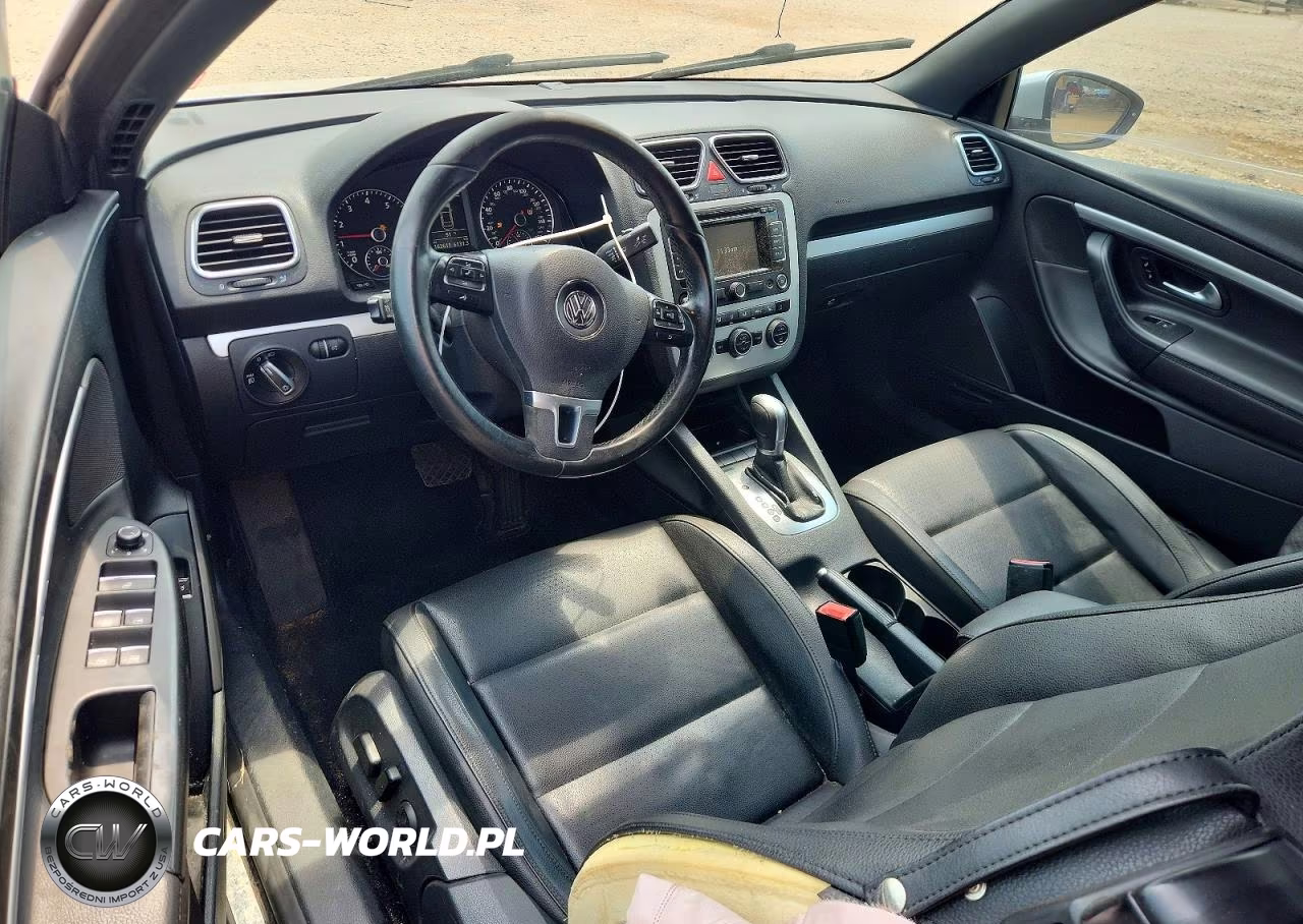 2015 Volkswagen Eos Komfort VIN:WVWBW8AHXFV002621 - 8
