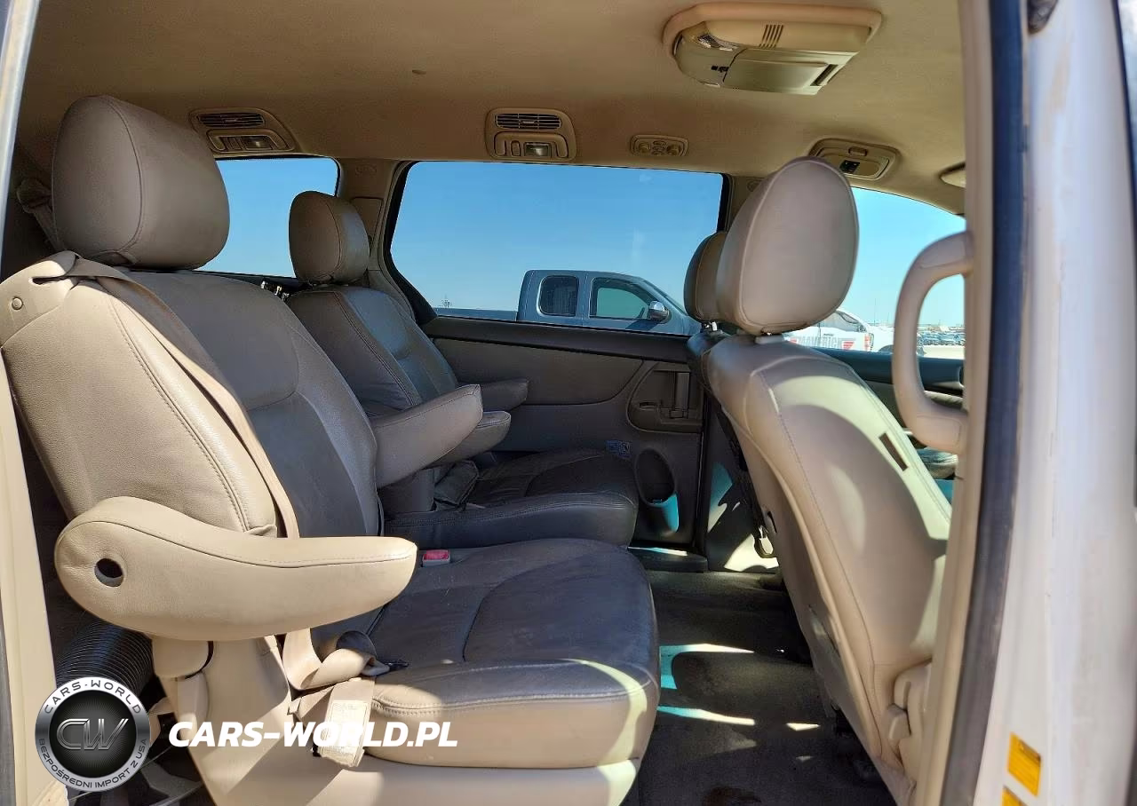 2009 Toyota Sienna Le 7-Passenger VIN:5TDZK23CX9S280149 - 11