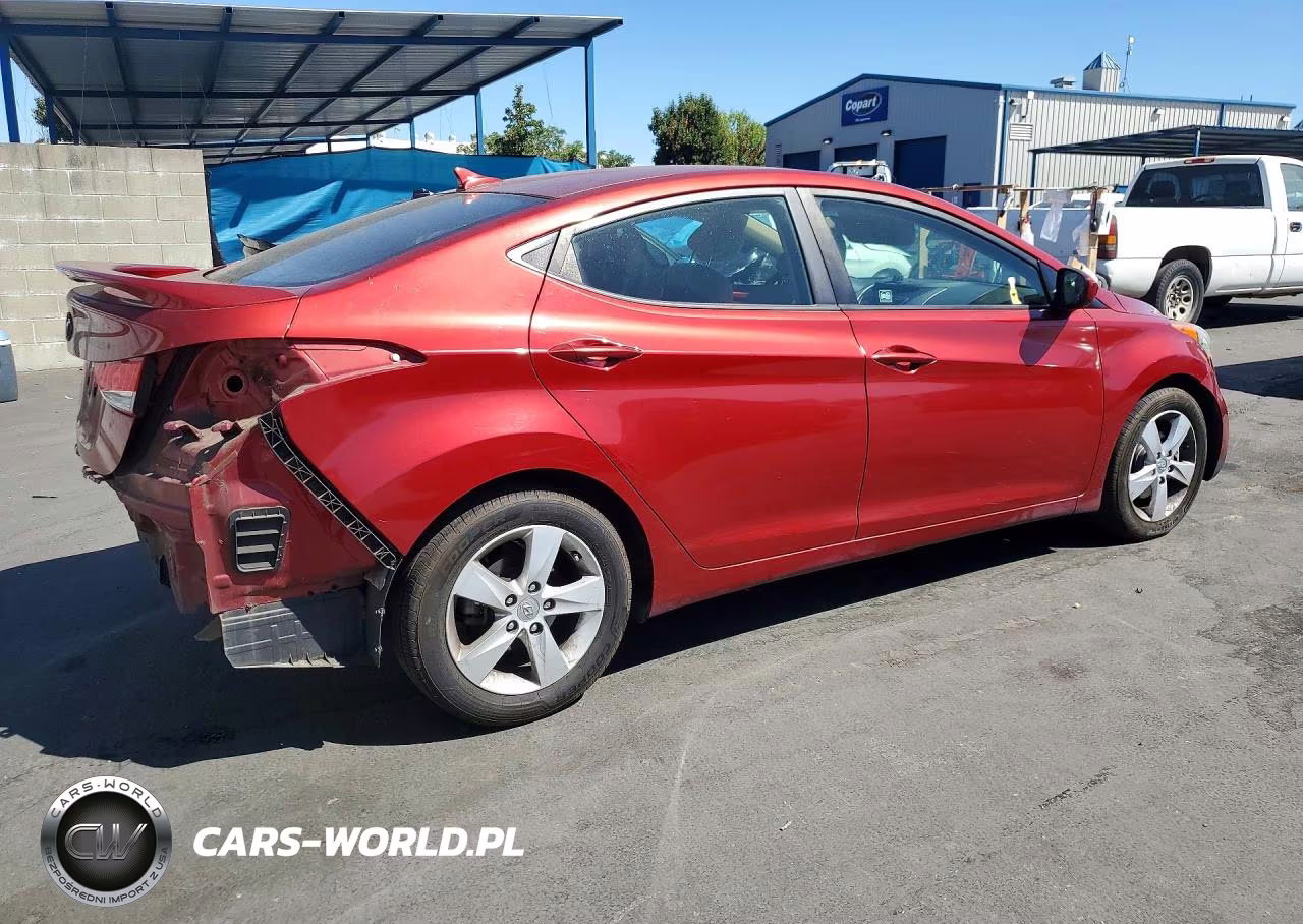 2013 Hyundai Elantra Gls VIN:5NPDH4AE9DH274804 - 3
