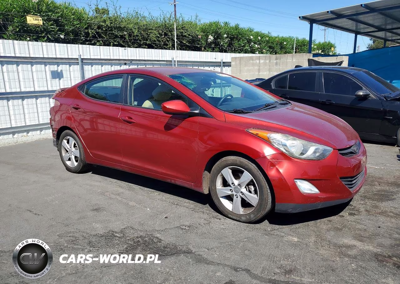 2013 Hyundai Elantra Gls VIN:5NPDH4AE9DH274804 - 4