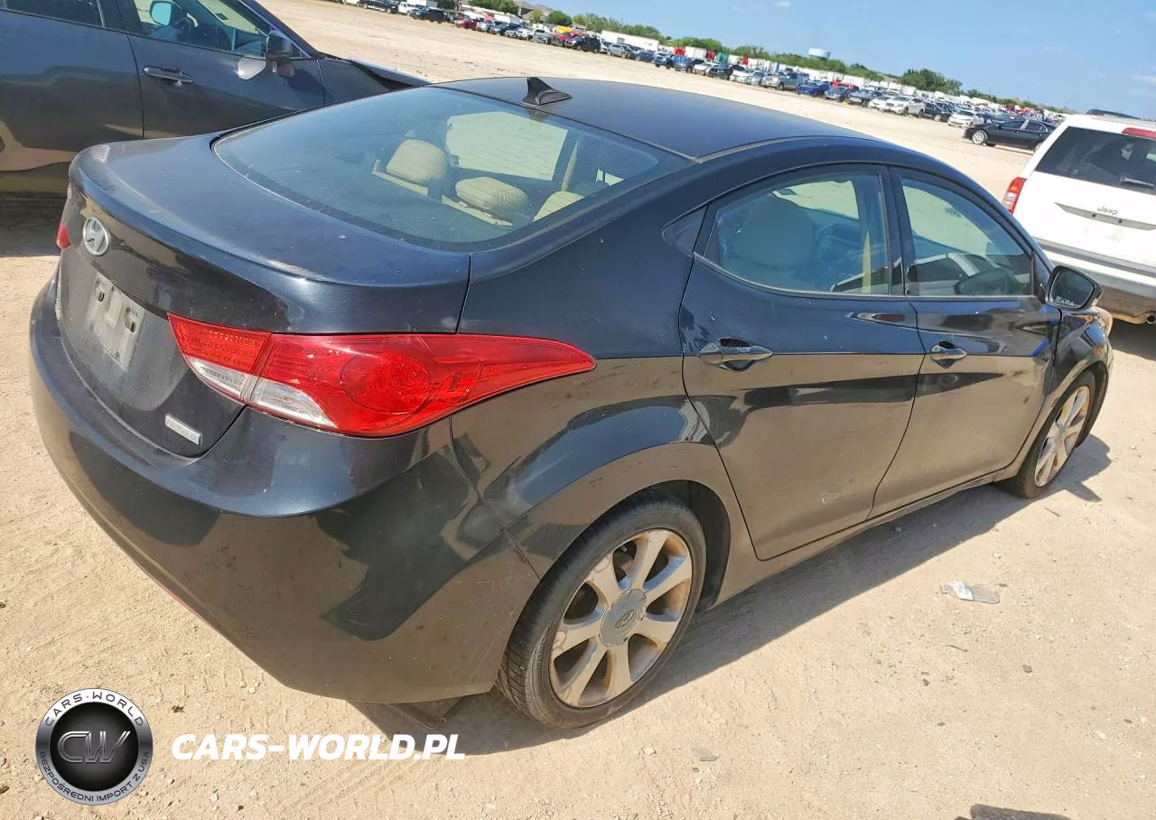 2013 Hyundai Elantra Limited VIN:5NPDH4AE0DH311531 - 3