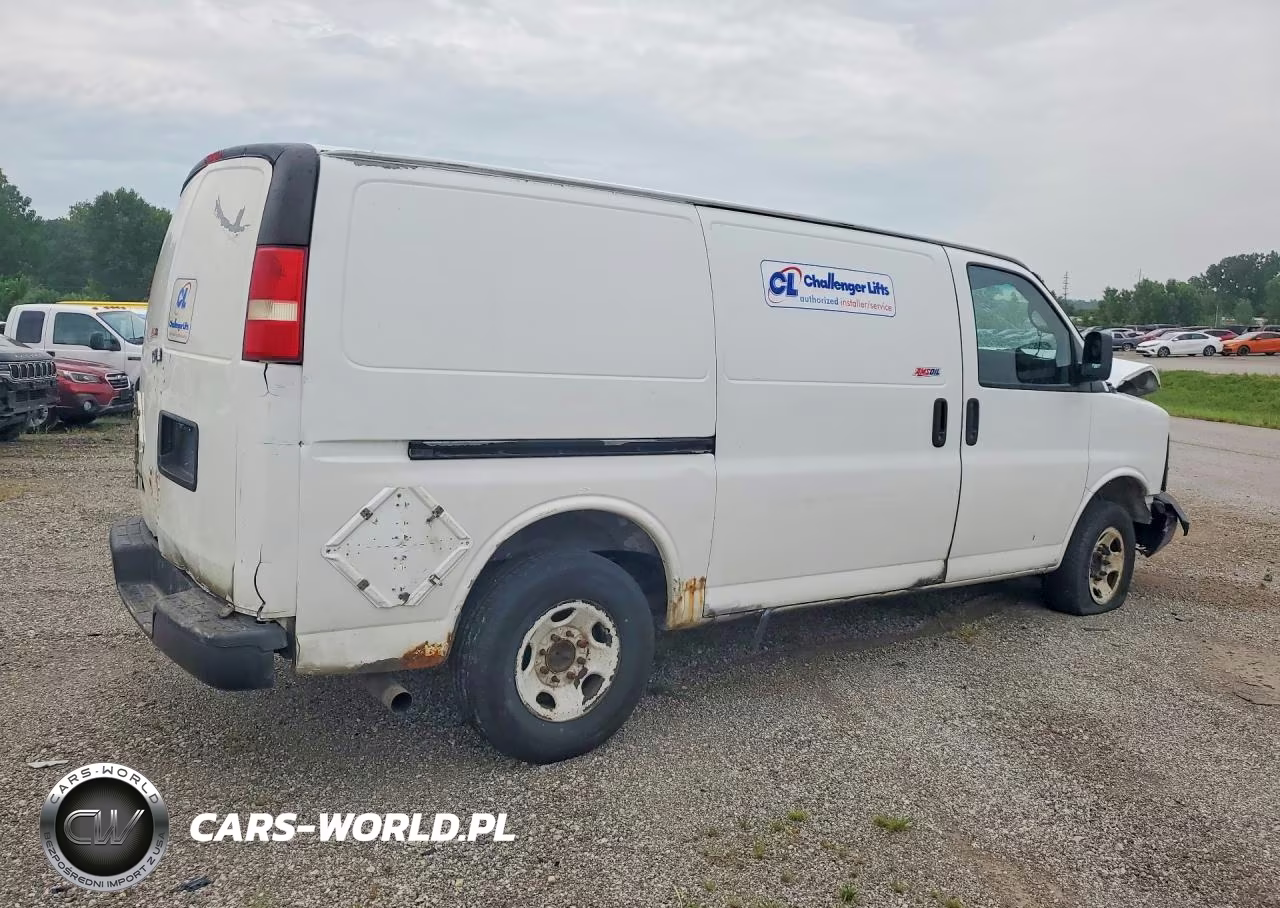 2012 GMC Savana 2500 Cargo Delivery Van VIN:1GTW7FCA2C1185275 - 3