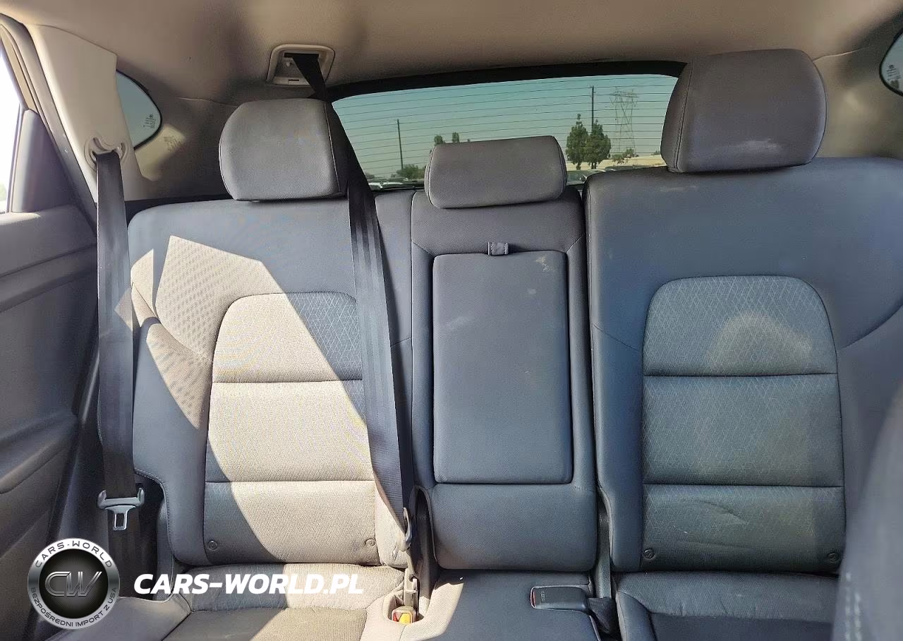 2017 Hyundai Tucson Se VIN:KM8J33A47HU540234 - 10