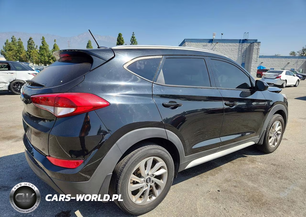 2017 Hyundai Tucson Se VIN:KM8J33A47HU540234 - 3