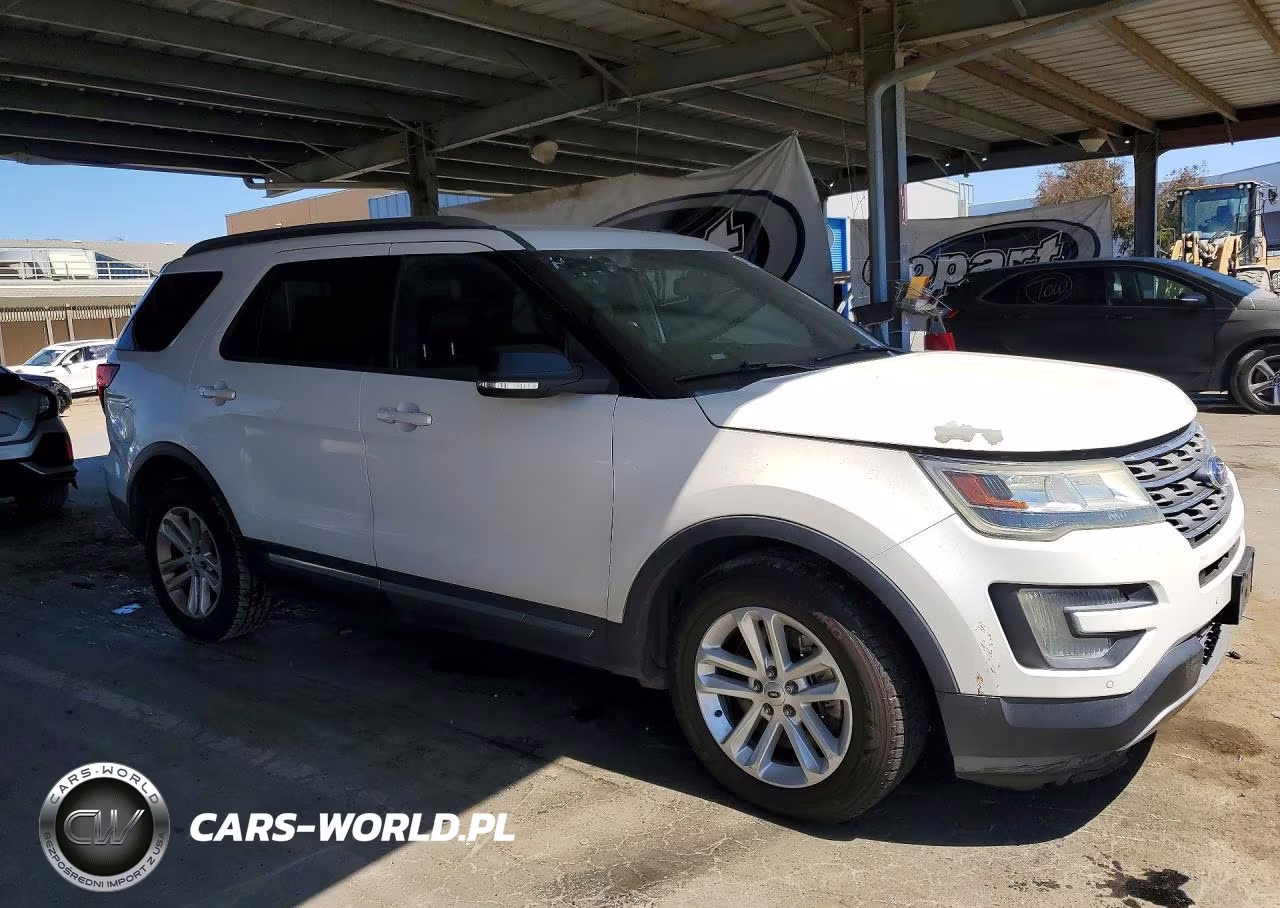 2016 Ford Explorer Xlt VIN:1FM5K7D89GGD03719 - 4