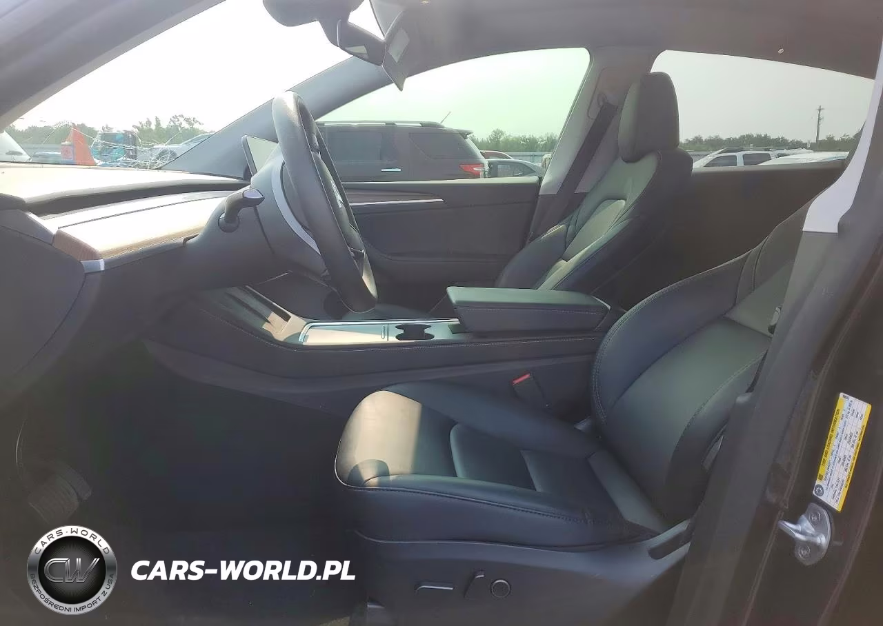 2024 Tesla Model Y VIN:7SAYGDEE2RF036655 - 7