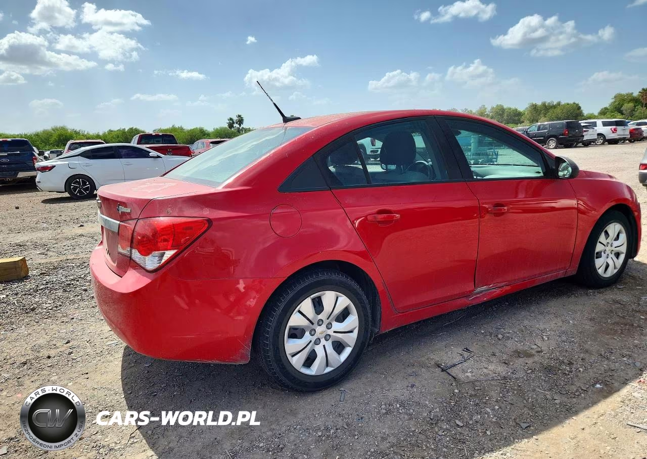 2014 Chevrolet Cruze Ls VIN:1G1PA5SH5E7270652 - 3