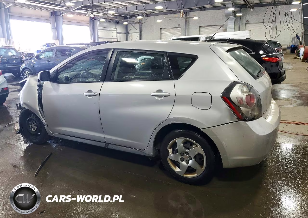 2010 Pontiac Vibe VIN:5Y2SP6E85AZ419562 - 2