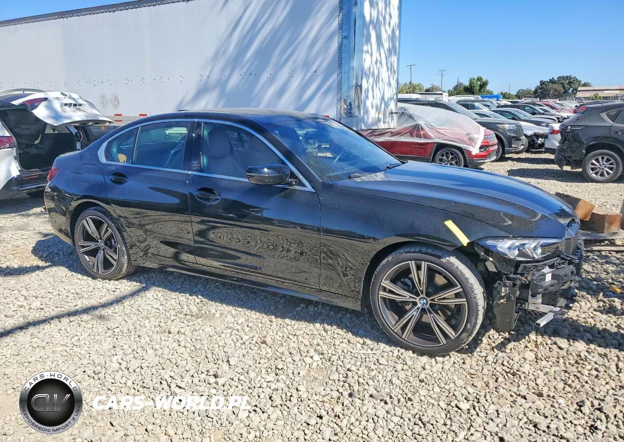 2024 BMW 330I VIN:3MW69FF03R8E23231 - 4