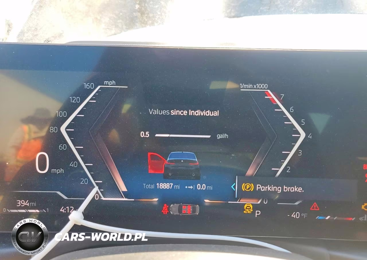 2024 BMW 330I VIN:3MW69FF03R8E23231 - 9