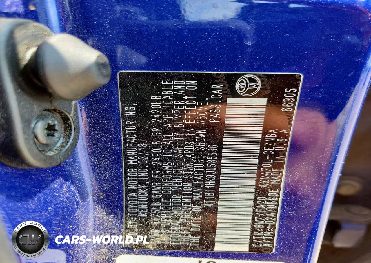 2018 Toyota Camry Le VIN:4T1B11HK9JU585636 - 12