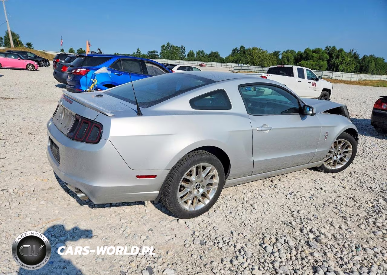 2013 Ford Mustang VIN:1ZVBP8AMXD5256527 - 3