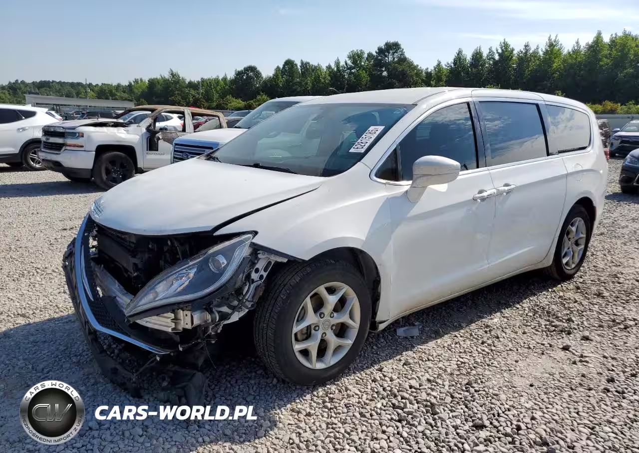 2018 Chrysler Pacifica Touring Plus
