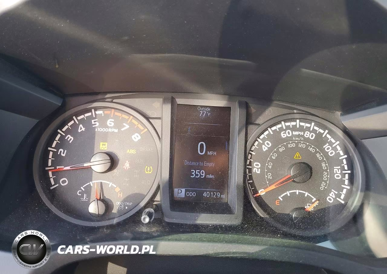 2019 Toyota Tacoma Sr VIN:5TFAX5GN0KX156323 - 9