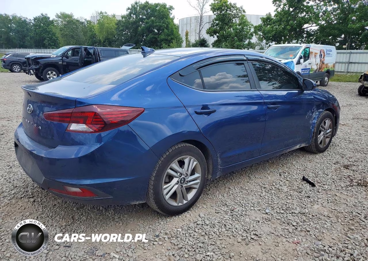 2020 Hyundai Elantra Sel VIN:5NPD84LF8LH534372 - 3