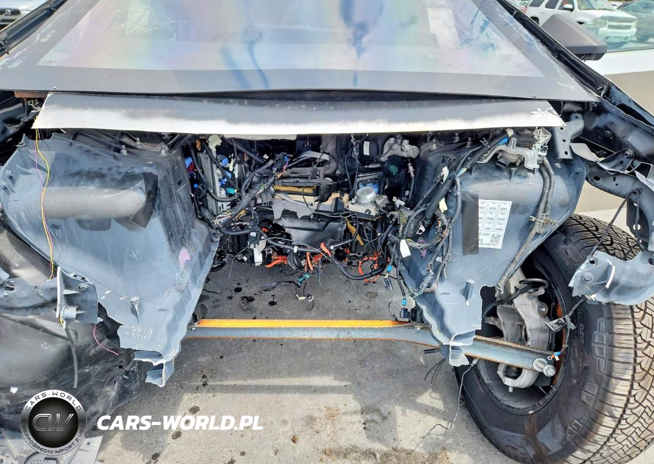 2025 Tesla Cybertruck VIN:7G2CEHED5SA075011 - 11