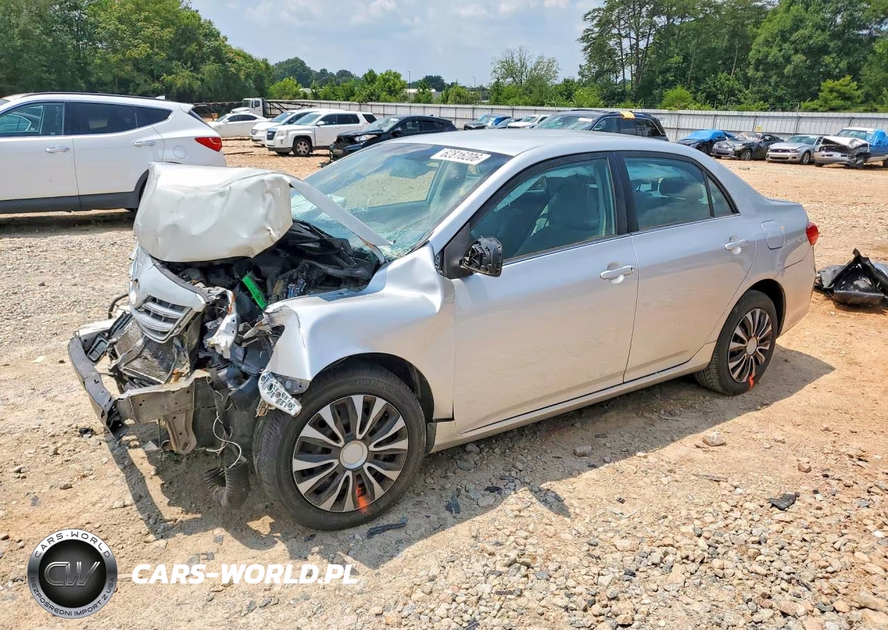 2013 Toyota Corolla Le – zdjęcie 1 z 13