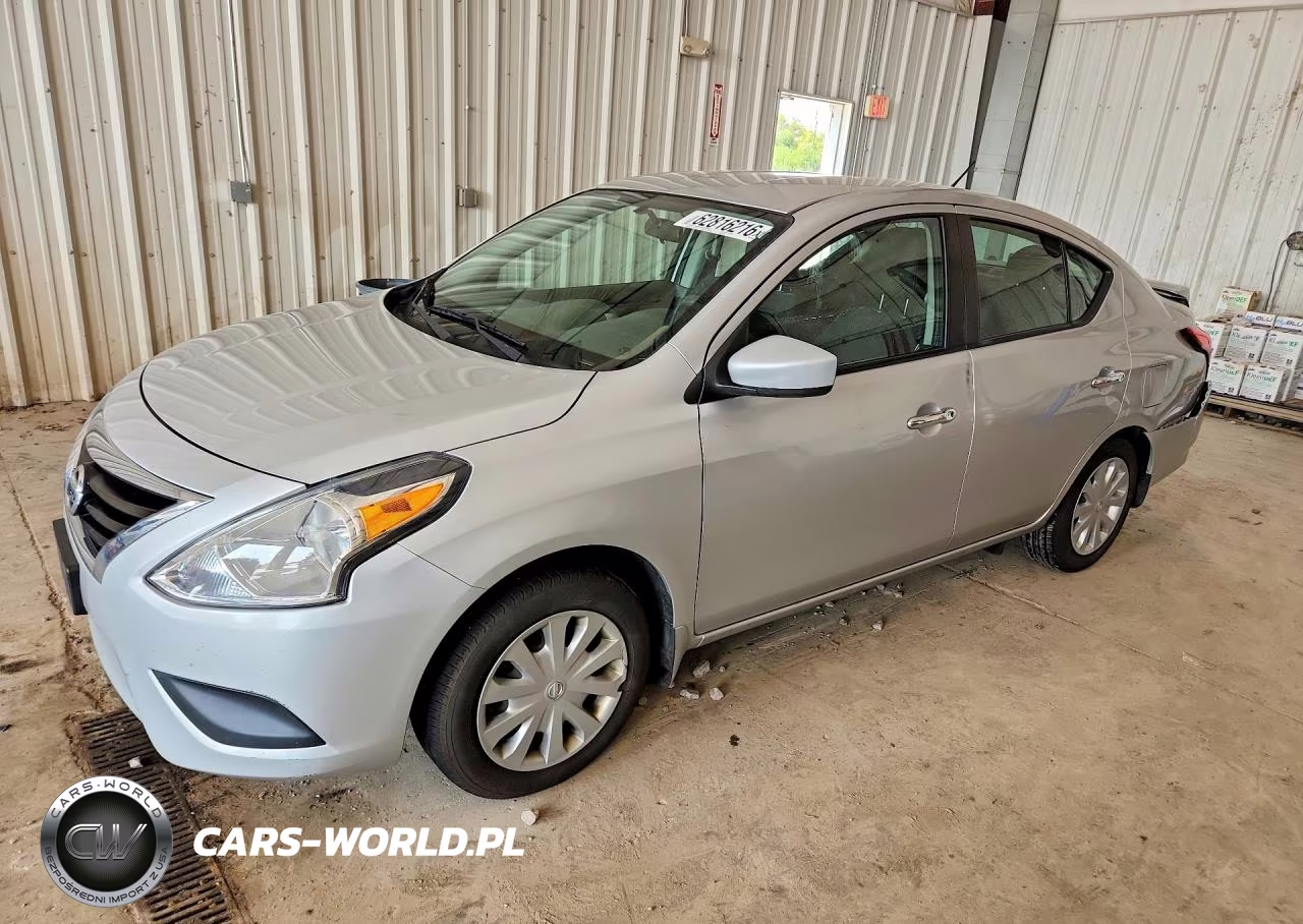 2015 Nissan Versa 1.6 Sv – zdjęcie 1 z 12