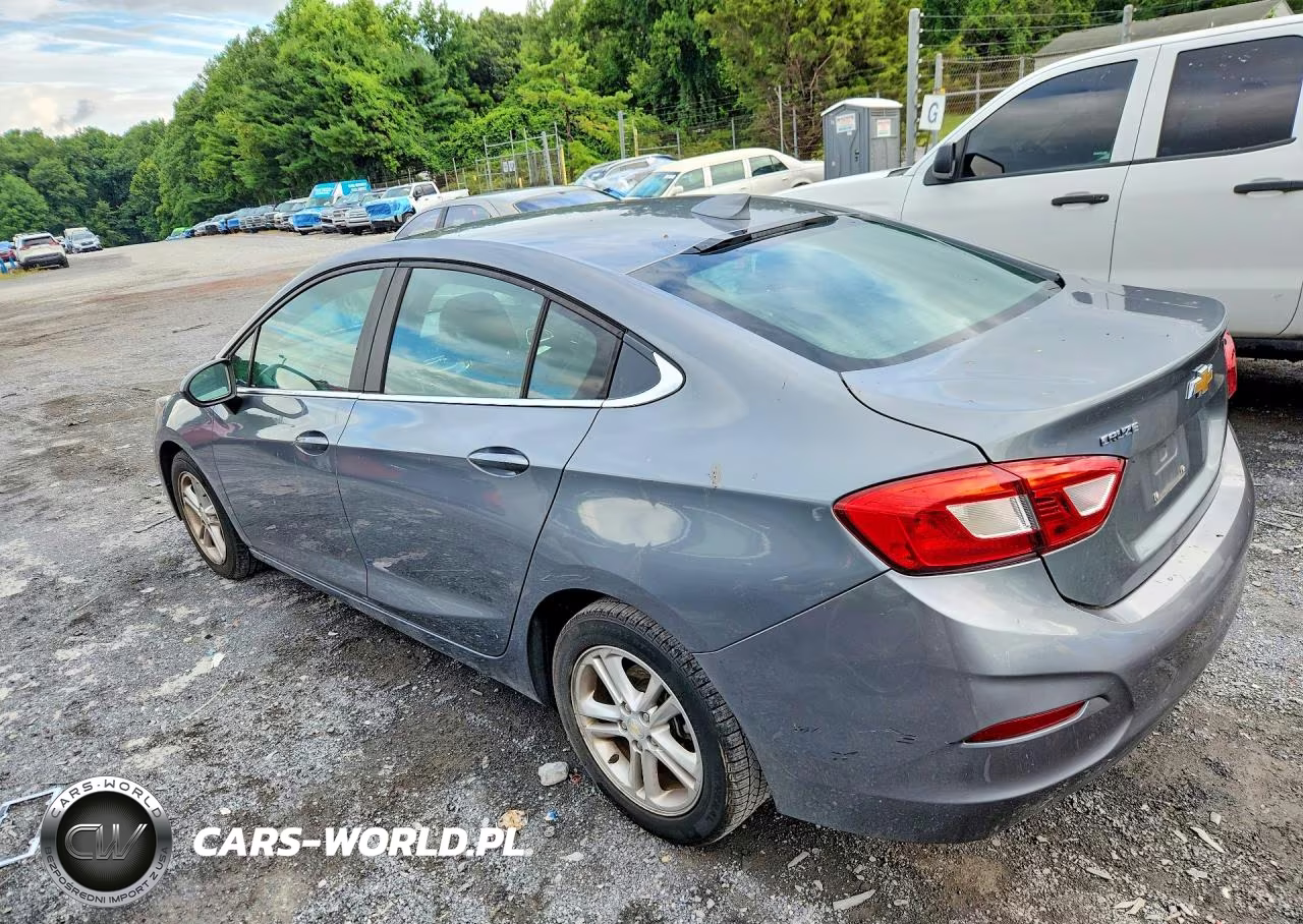 2018 Chevrolet Cruze Lt VIN:1G1BE5SM5J7131448 - 2