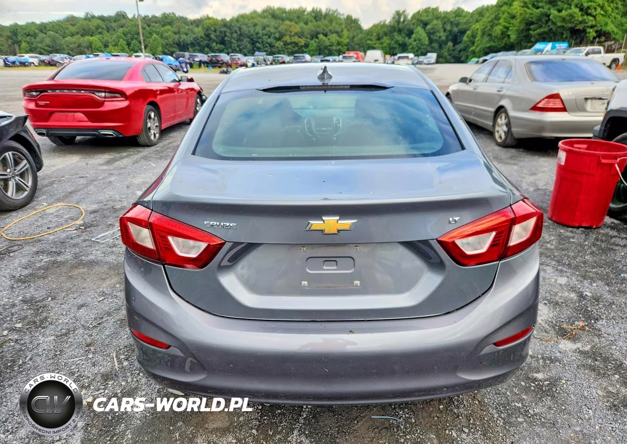 2018 Chevrolet Cruze Lt VIN:1G1BE5SM5J7131448 - 6