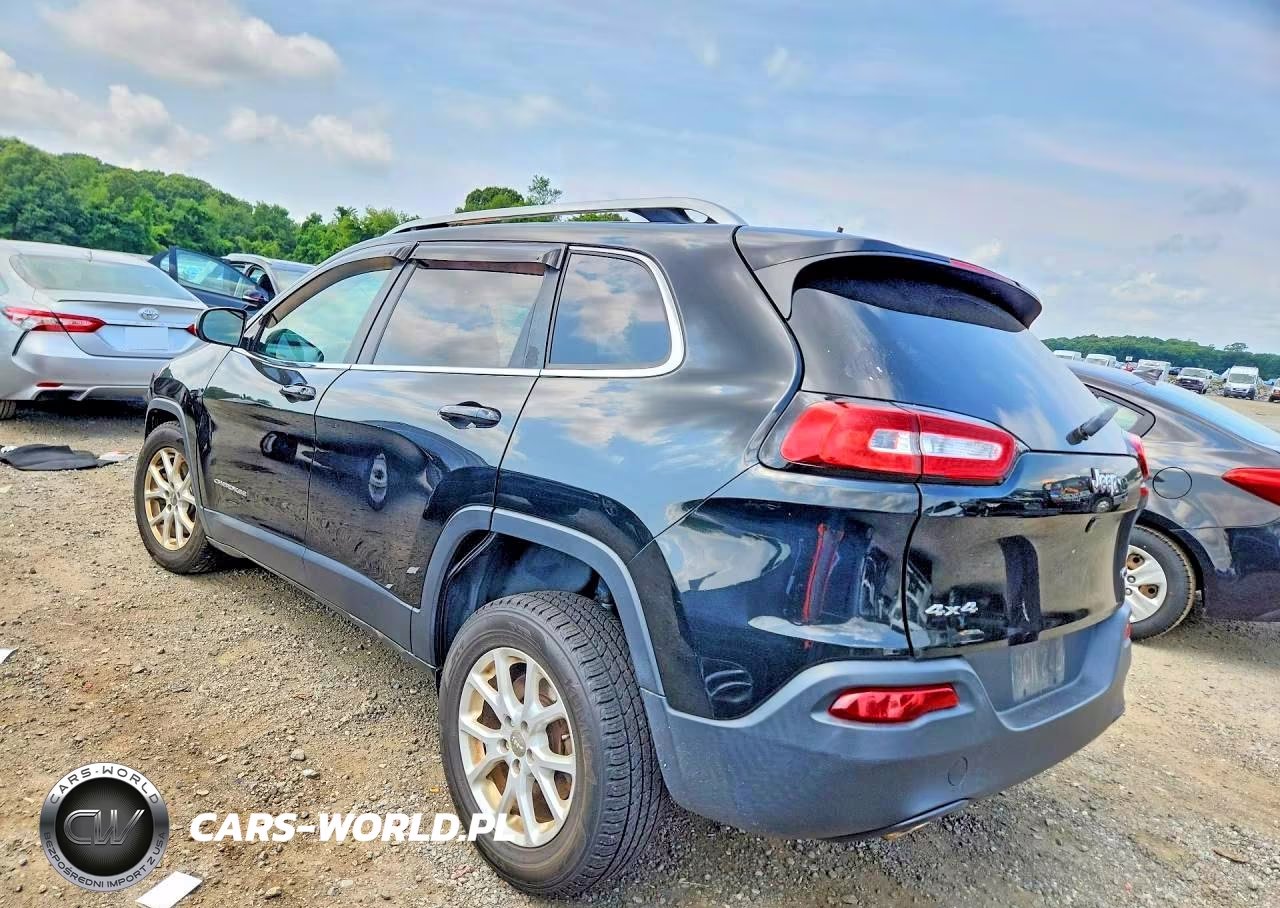 2017 Jeep Cherokee Latitude VIN:1C4PJMCB9HW614344 - 2