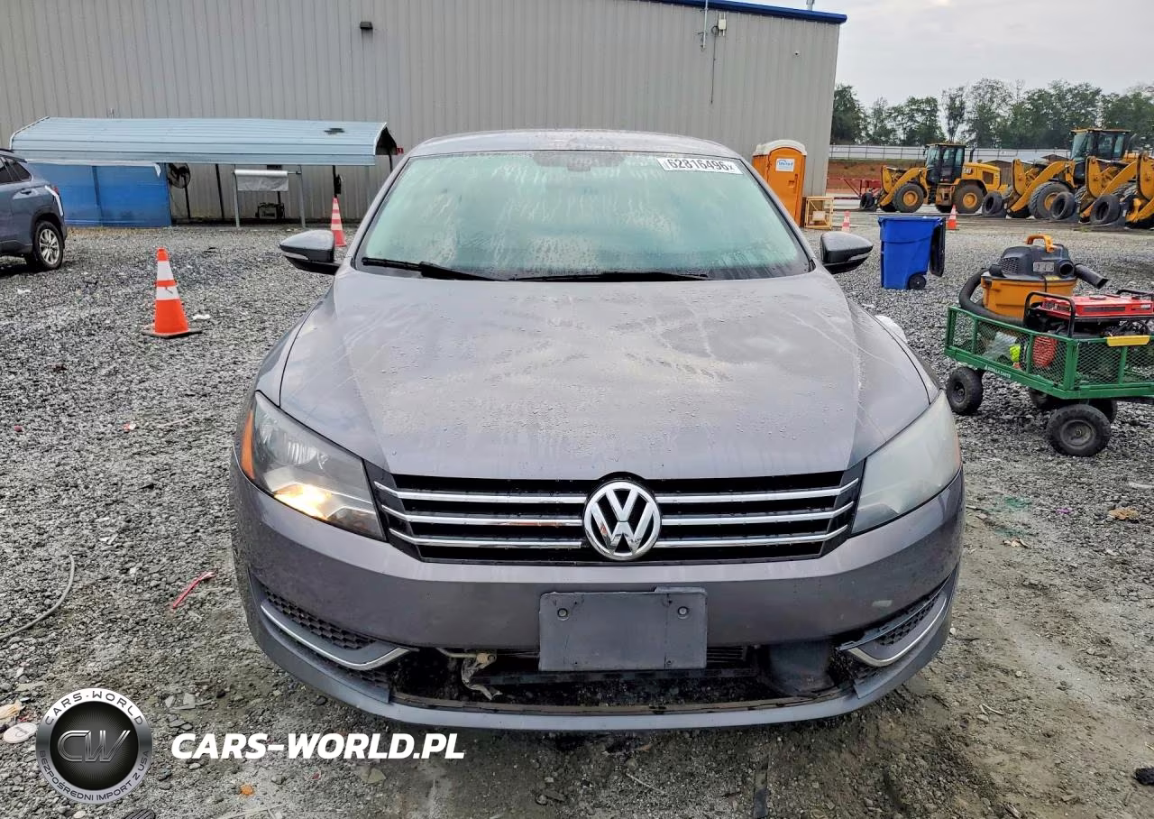 2012 Volkswagen Passat Se VIN:1VWBP7A32CC062117 - 5