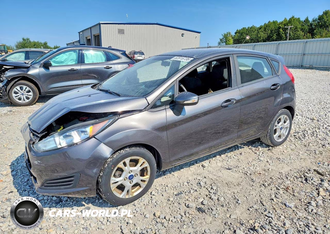 2015 Ford Fiesta Se – zdjęcie 1 z 12