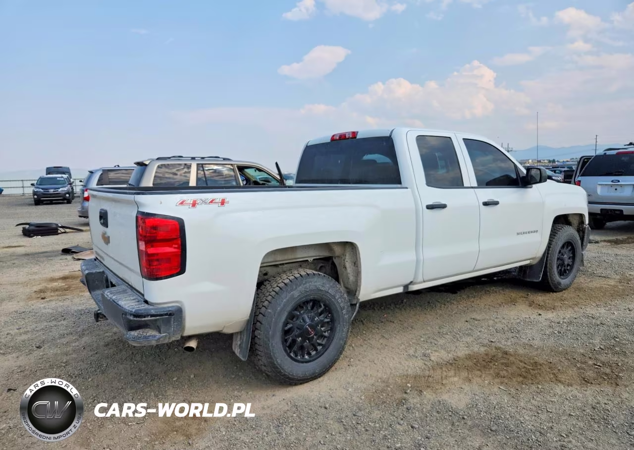 2017 Chevrolet Silverado K1500 VIN:1GCVKNEC1HZ348848 - 3
