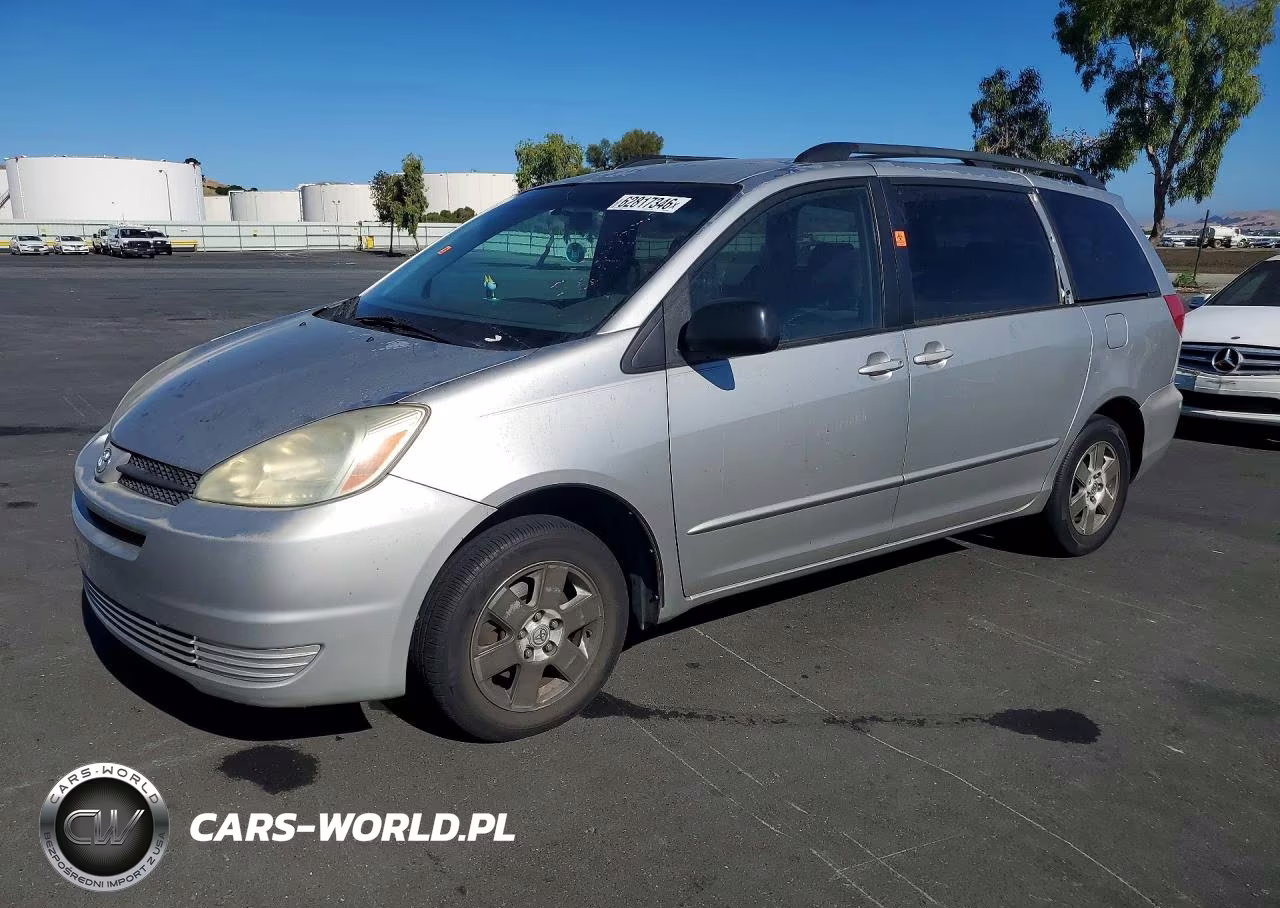 2004 Toyota Sienna Le 8 Passenger