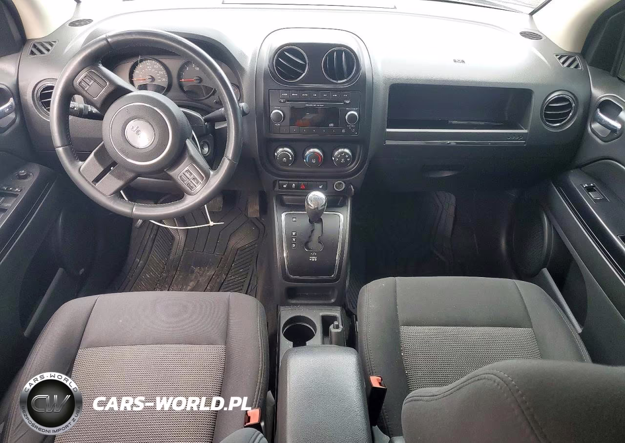 2012 Jeep Compass Latitude VIN:1C4NJDEB5CD661914 - 8