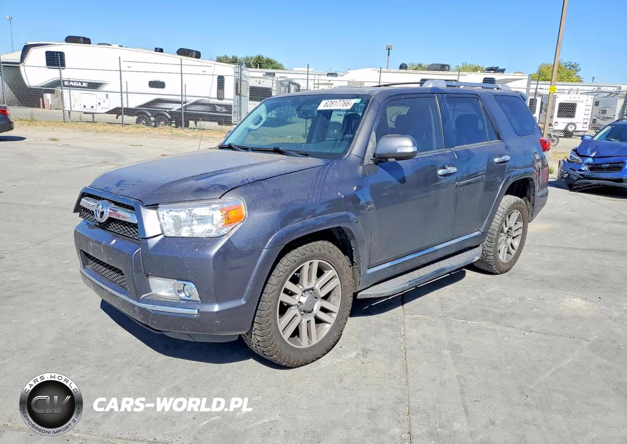 2013 Toyota 4Runner Sr5 – zdjęcie 1 z 14