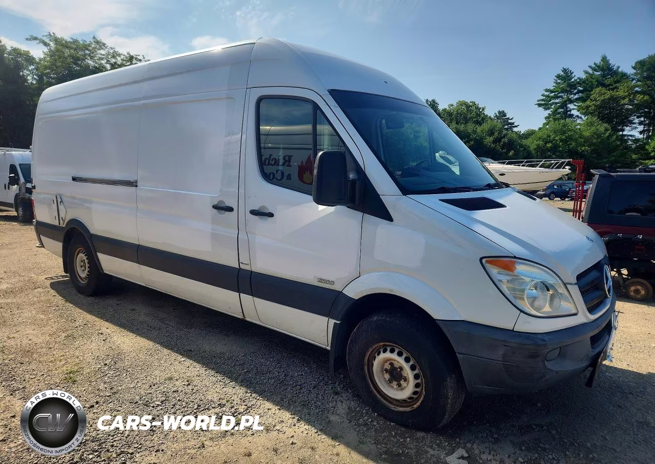 2012 Mercedes Benz Sprinter 2500 VIN:WD3PE8CB1C5693948 - 4