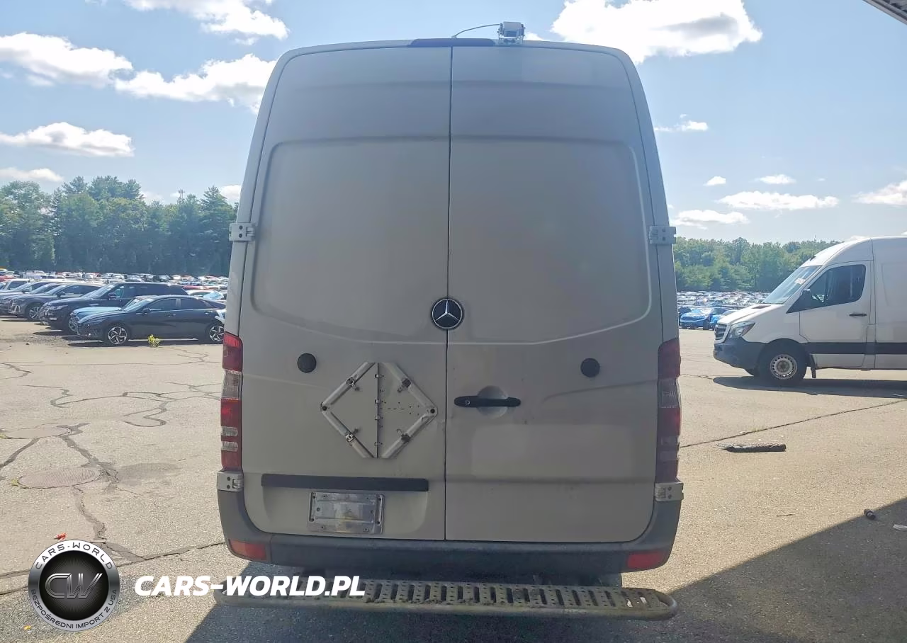 2012 Mercedes Benz Sprinter 2500 VIN:WD3PE8CB1C5693948 - 6