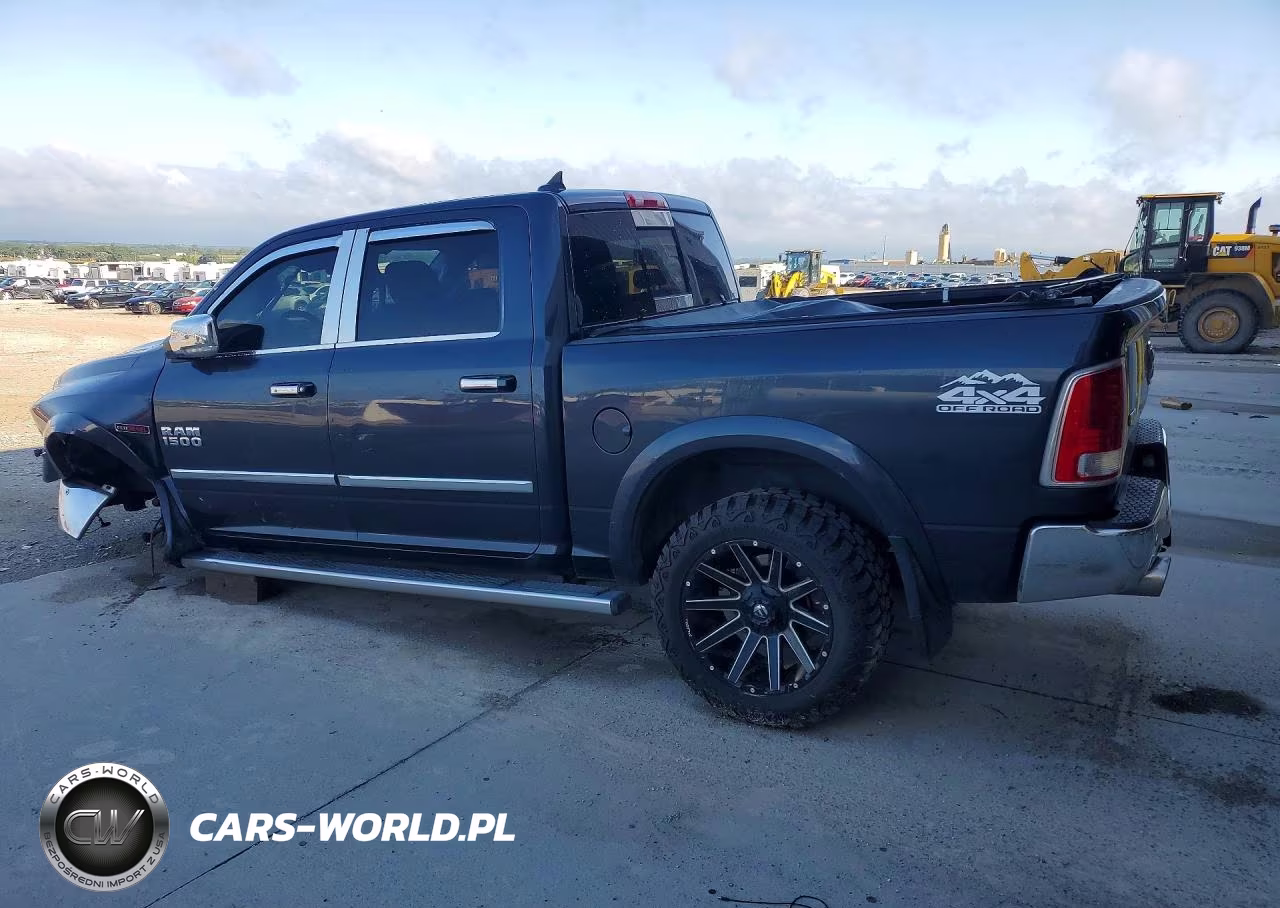 2015 Ram 1500 Laramie VIN:1C6RR7NM2FS727968 - 2