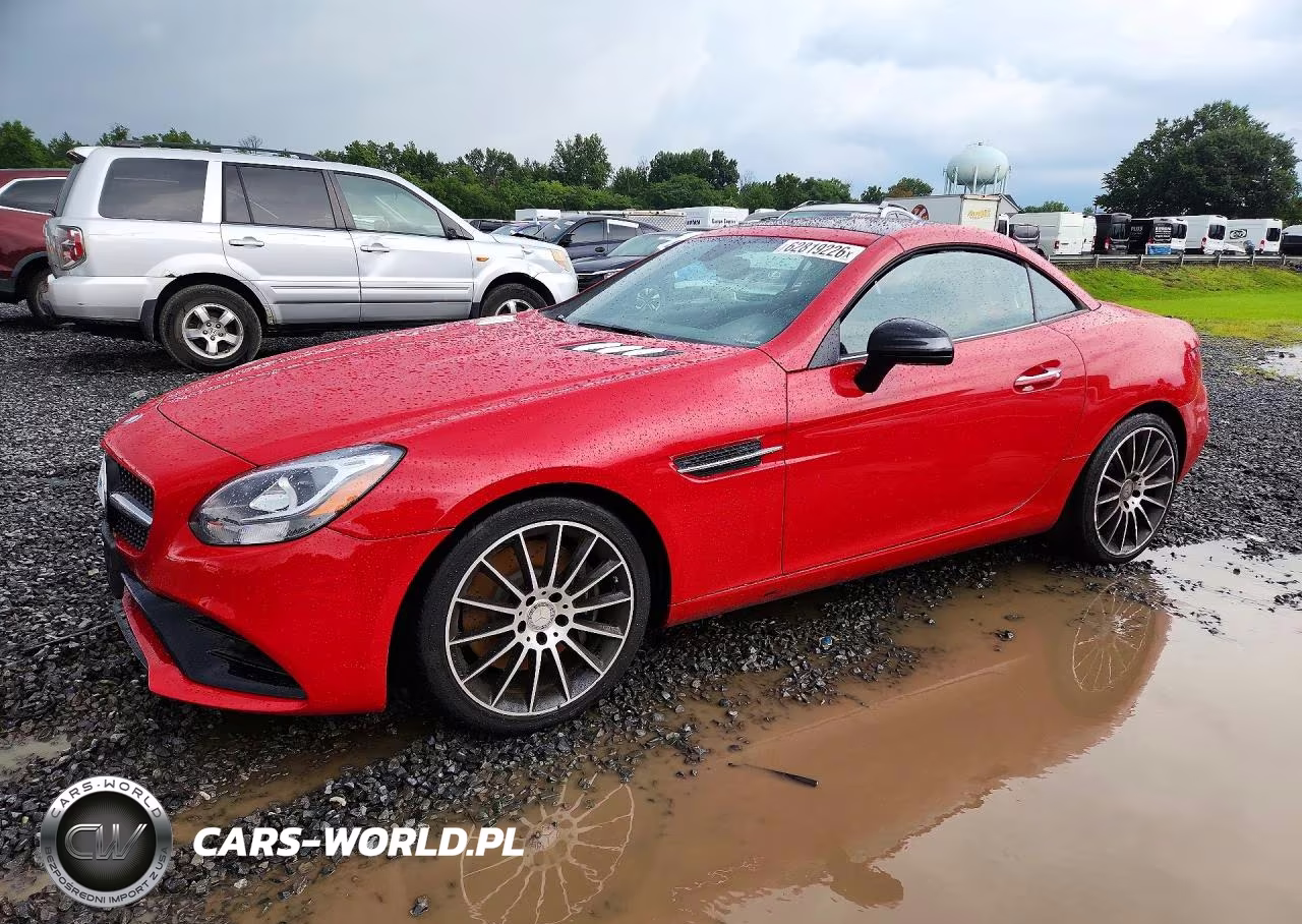 2017 Mercedes-Benz Slc 300