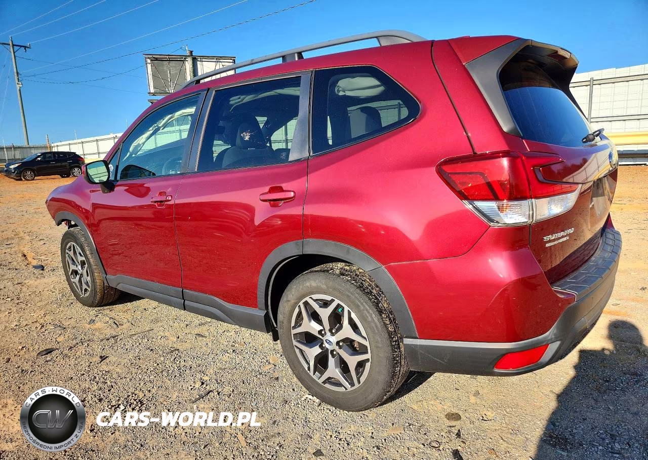 2019 Subaru Forester Premium VIN:JF2SKAGC0KH425376 - 2