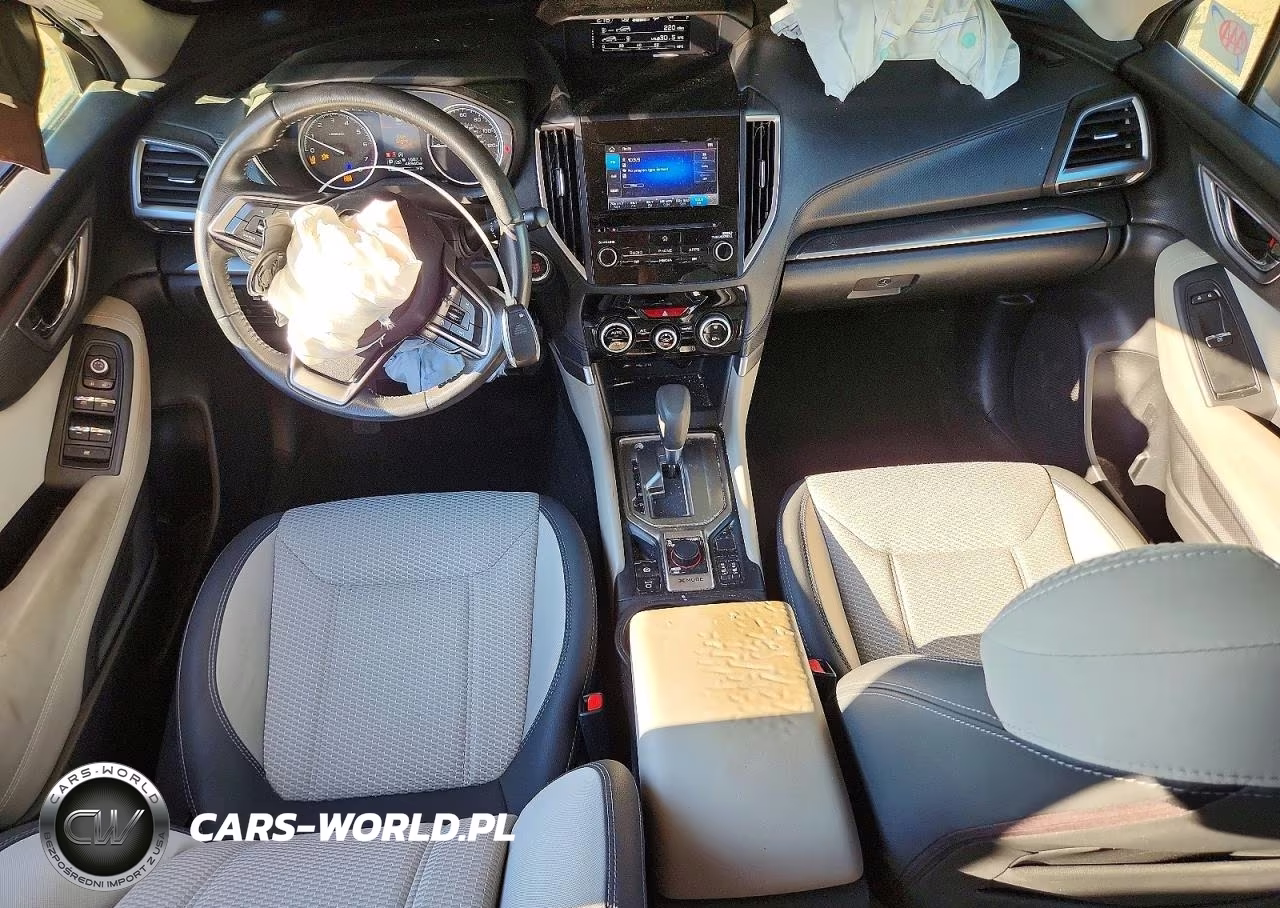 2019 Subaru Forester Premium VIN:JF2SKAGC0KH425376 - 8