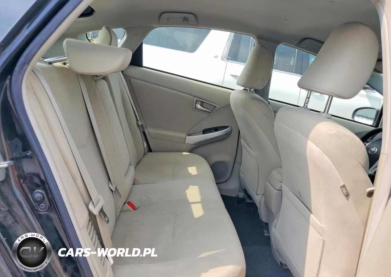2013 Toyota Prius Three VIN:JTDKN3DU4D5625907 - 10
