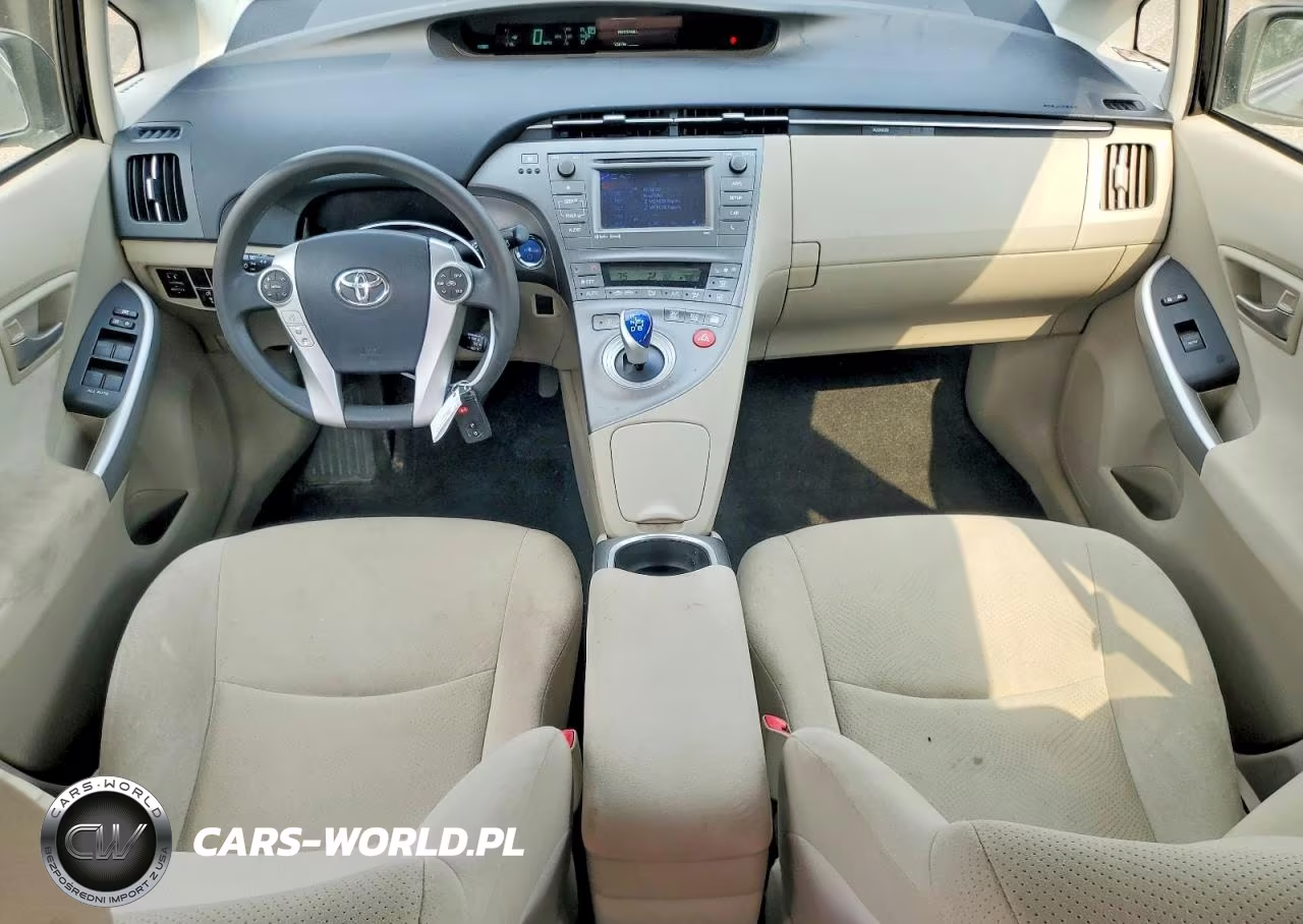 2013 Toyota Prius Three VIN:JTDKN3DU4D5625907 - 8
