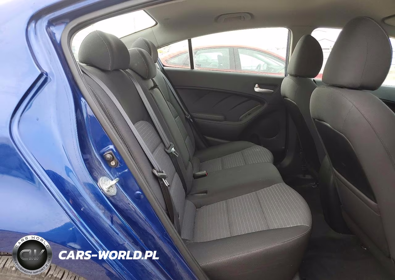 2018 Kia Forte Lx VIN:3KPFL4A72JE263152 - 10