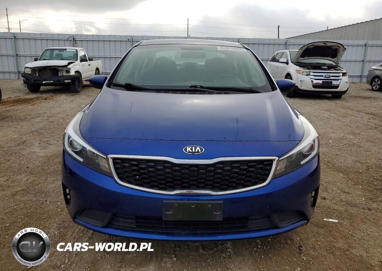 2018 Kia Forte Lx VIN:3KPFL4A72JE263152 - 5