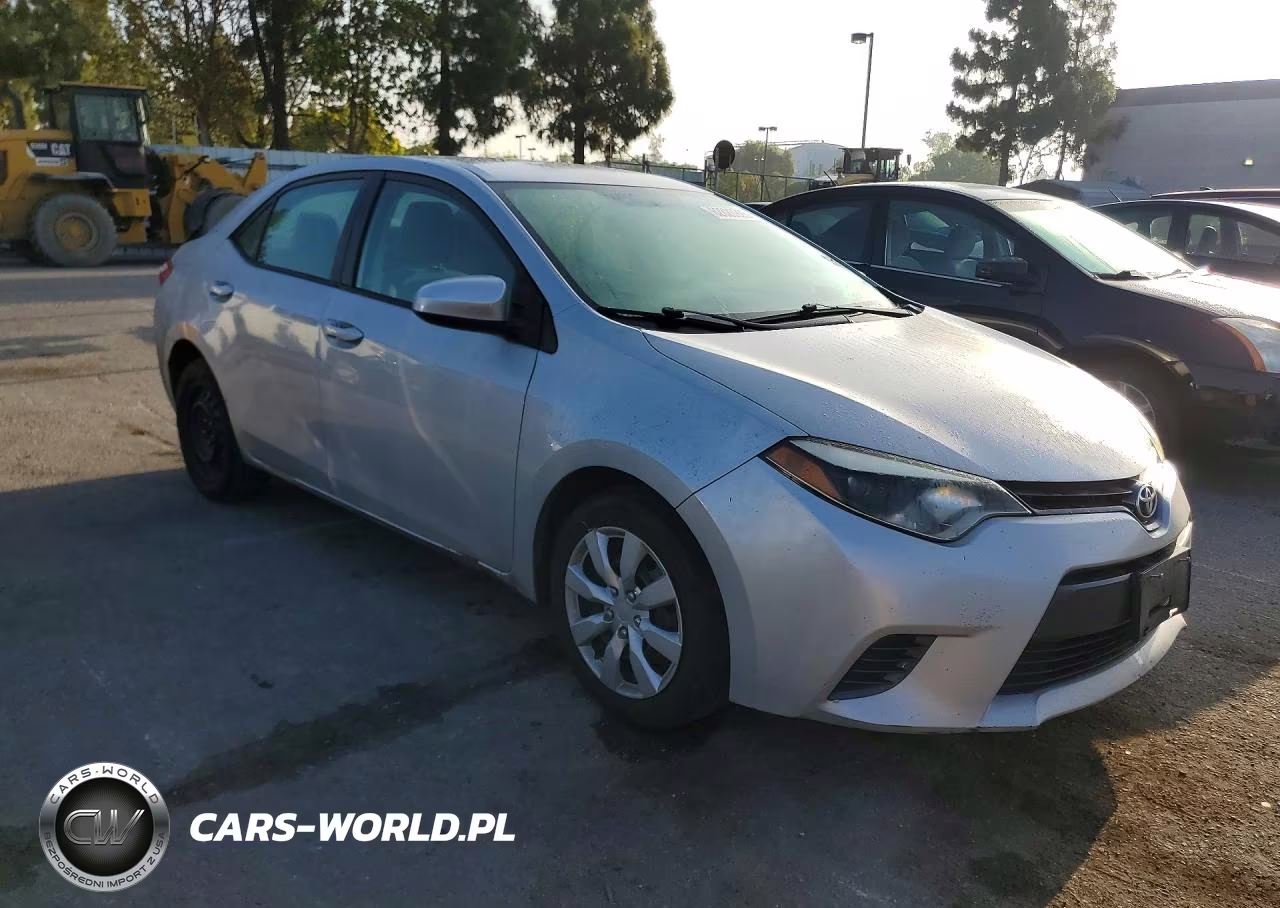 2015 Toyota Corolla Le VIN:2T1BURHEXFC258137 - 4