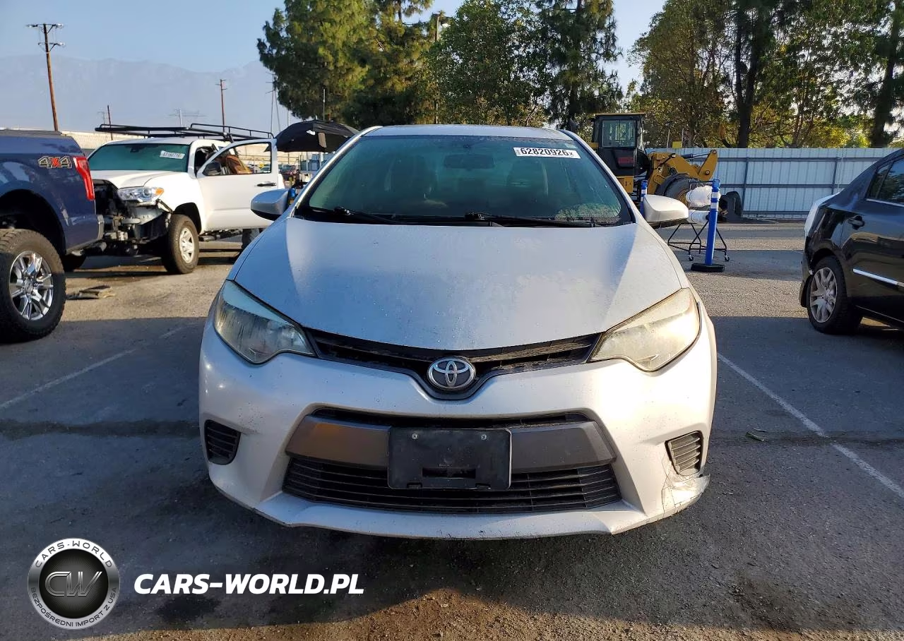 2015 Toyota Corolla Le VIN:2T1BURHEXFC258137 - 5