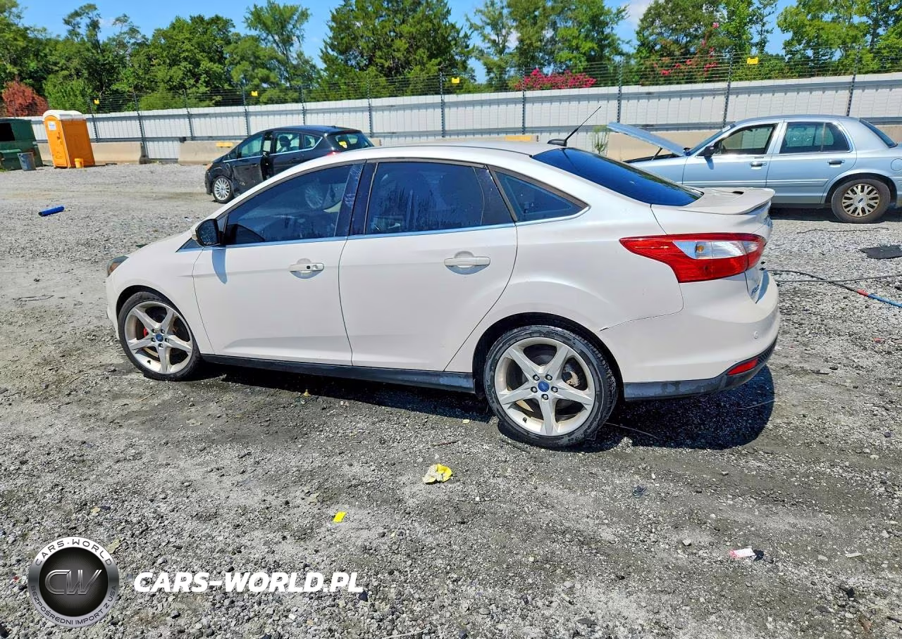 2012 Ford Focus Titanium VIN:1FAHP3J24CL432504 - 2