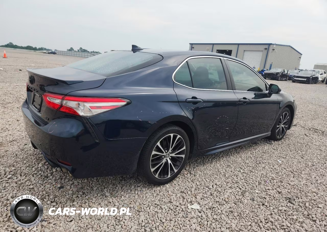 2019 Toyota Camry Se VIN:4T1B11HKXKU816576 - 3
