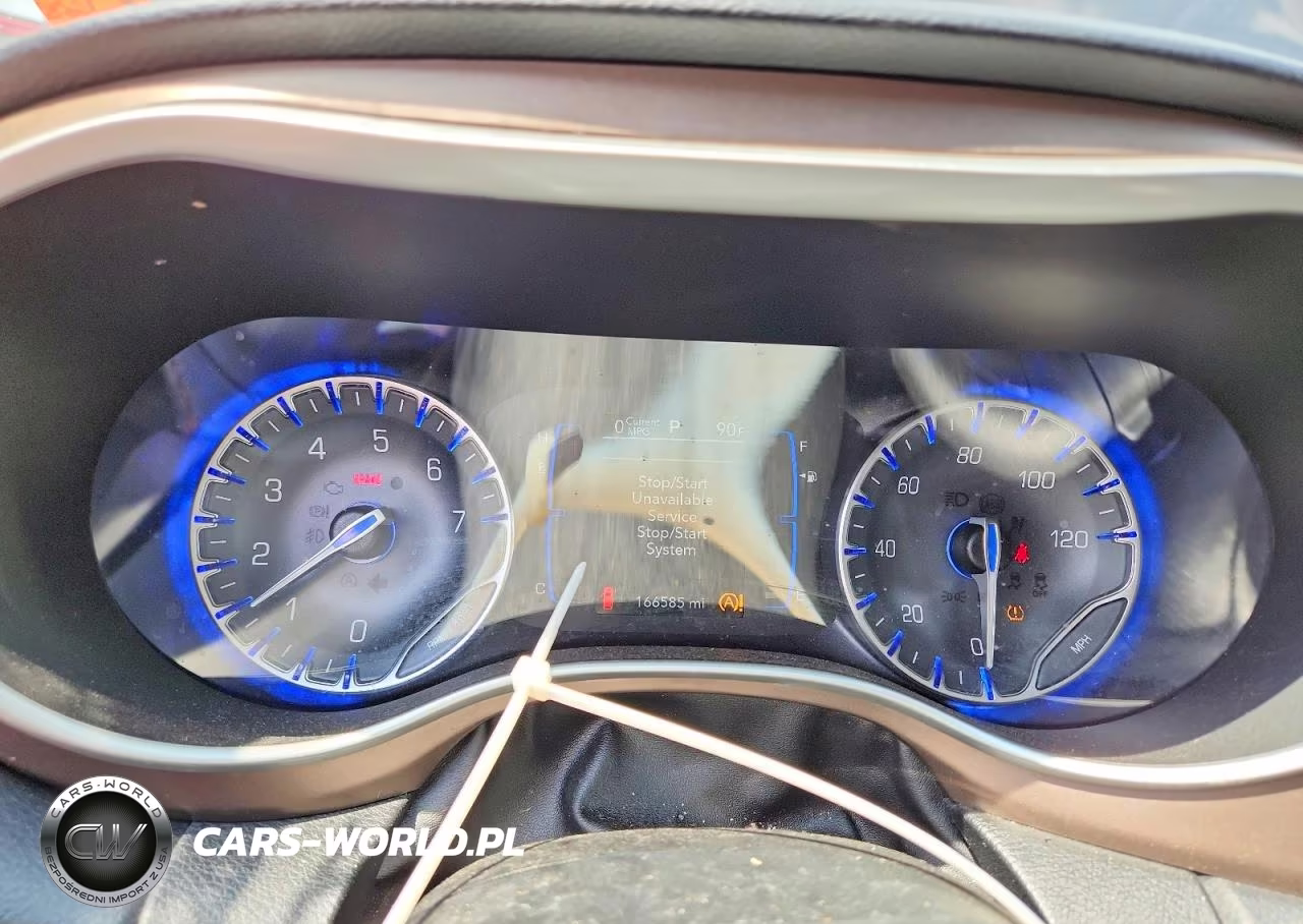 2018 Chrysler Pacifica Touring L VIN:2C4RC1BG2JR100414 - 9
