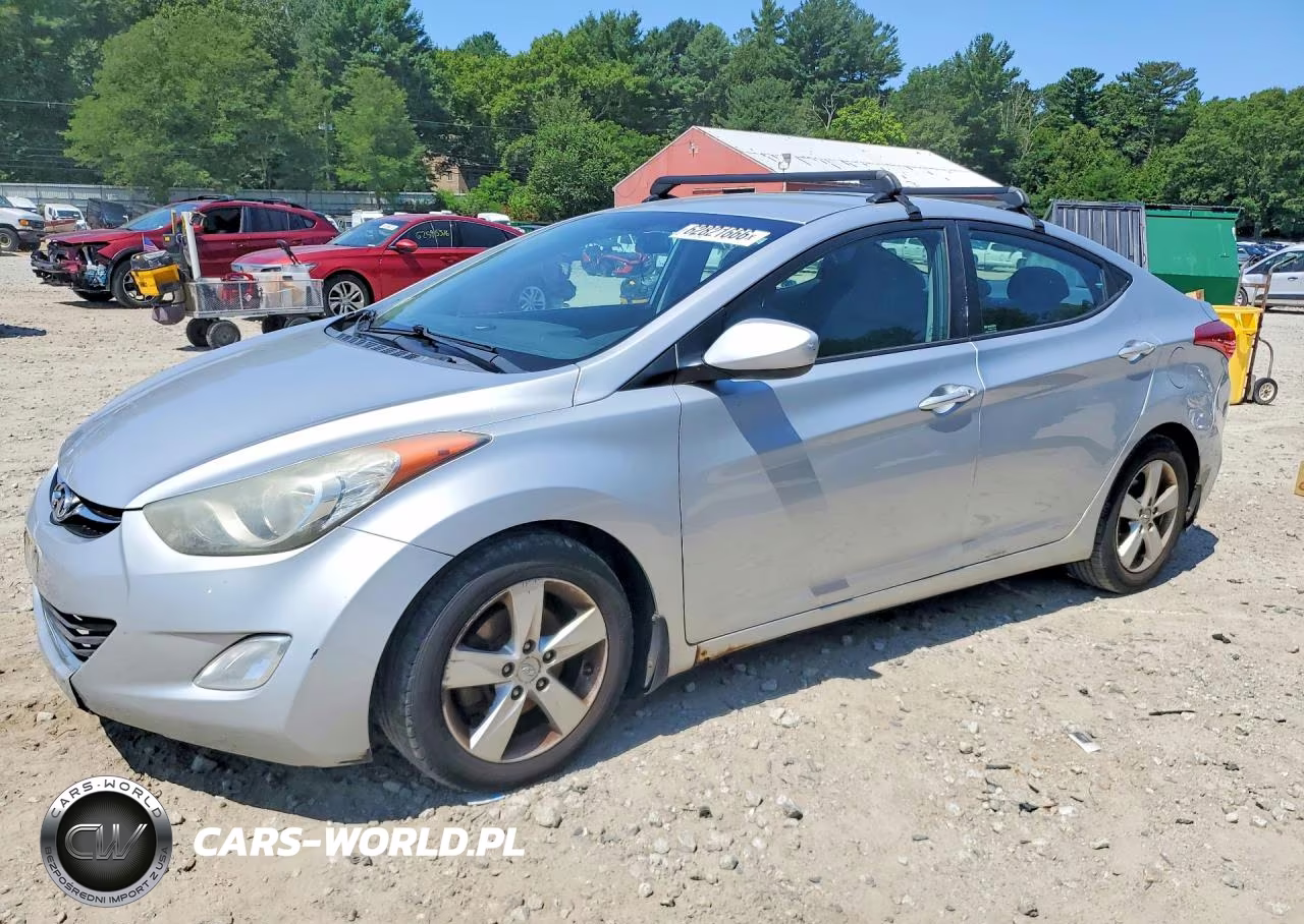 2013 Hyun Elantra – zdjęcie 1 z 12