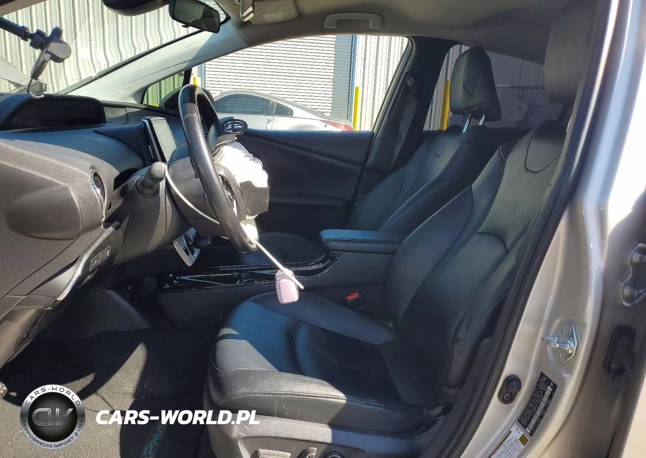 2017 Toyota Prius Prime Premium VIN:JTDKARFP5H3060638 - 7